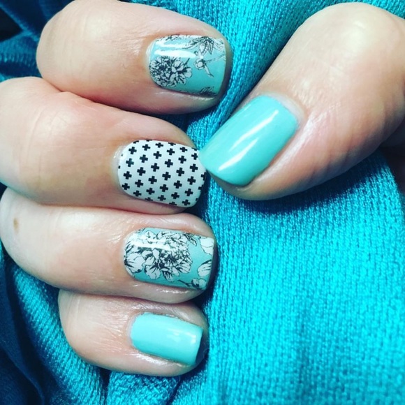 ➕ (2) Partial Full Sheets Good Vibes Jamberry Nail Wraps - Picture 10 of 12